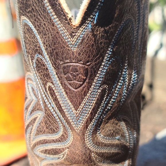 Ariats Women's Leather Square Toe Legend Rowdy ATS Western Boots Style #15825 - Picture 7 of 11